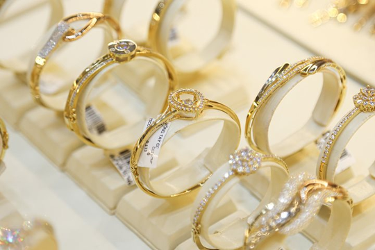 Giá vàng hôm nay 30/7: Tâm lý lạc quan trở lại