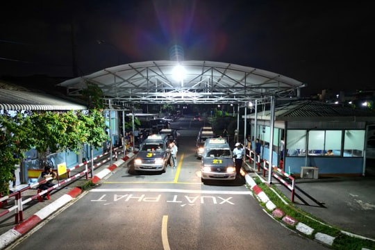 Xuyên đêm thi sát hạch lái xe ở TP.HCM