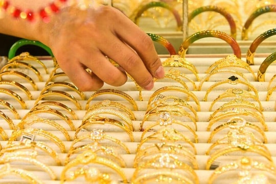 Giá vàng hôm nay 1/8: Nhu cầu đầu tư ở mức cao