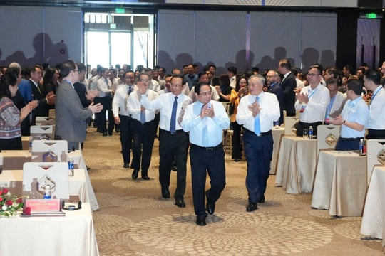 Thủ tướng chủ trì Hội nghị công bố nghị quyết về Trung tâm tài chính quốc tế