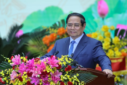 Thủ tướng: Petrovietnam cần phấn đấu vào nhóm 5 doanh nghiệp hàng đầu Đông Nam Á