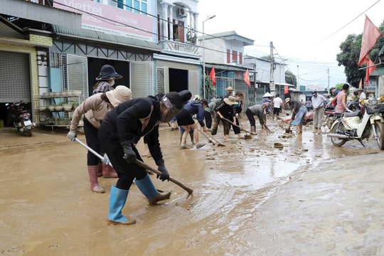 Hỗ trợ 250 tỷ đồng cho 3 địa phương khắc phục hậu quả mưa lũ