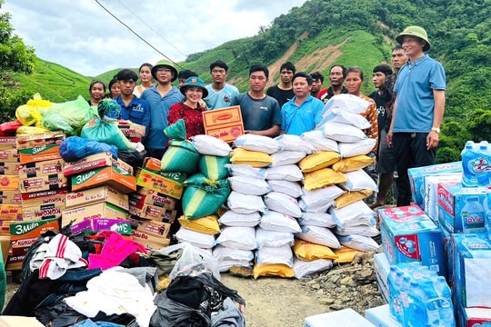 Tình người bên dòng Nậm Mộ