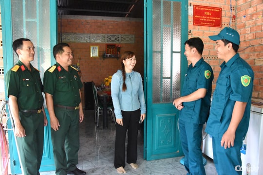 Tây Ninh: Điểm dân cư liền kề chốt dân quân biên giới - Quân với dân như cá với nước