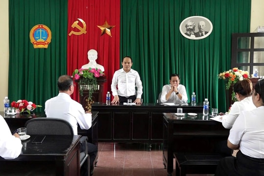 Phó Chánh án Tòa án nhân dân tối cao Nguyễn Quốc Đoàn làm việc tại Tòa án nhân dân khu vực 2 - Huế