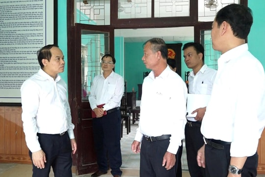 Phó Chánh án Nguyễn Quốc Đoàn làm việc với Tòa án nhân dân khu vực 2 - TP Huế