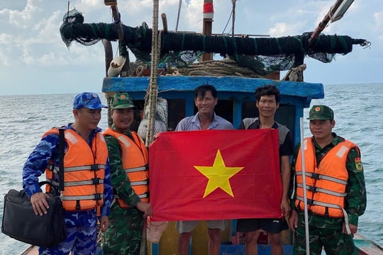 Tăng cường nắm tình hình, bảo vệ vững chắc chủ quyền an ninh biên giới