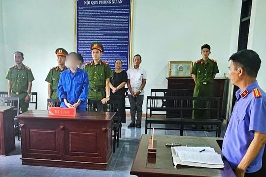 Xét xử bị cáo bỏ trốn trong đường dây mua bán hơn 1,5kg ma túy