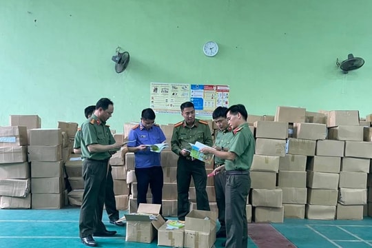 Triệt phá đường dây mua bán, sản xuất sách giáo khoa giả quy mô “khủng”