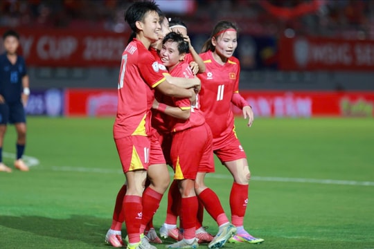 Tuyển nữ Việt Nam thắng đậm tuyển nữ Campuchia 6-0