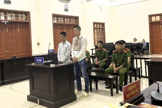 Mua bán ma túy, hai bị cáo lĩnh án 19 năm tù