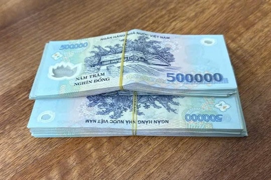 Truy bắt nhanh đối tượng trộm tiền trong xe ô tô