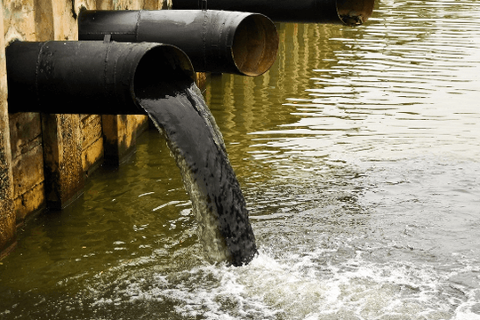 Đề xuất “người gây ô nhiễm phải trả tiền” khi tính phí bảo vệ môi trường