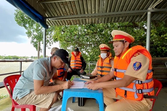 Đồng Nai: Xử lý 110 phương tiện đường thủy vi phạm