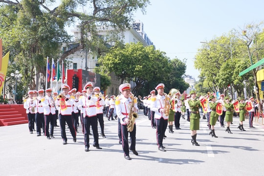 'Bữa tiệc' âm nhạc đầy màu sắc tại Nhạc hội Cảnh sát thế giới năm 2025