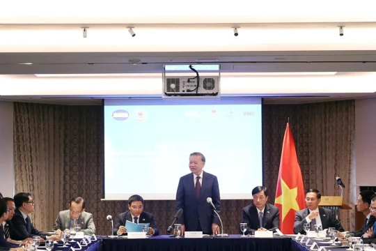 Tổng Bí thư Tô Lâm gặp gỡ thành viên Mạng lưới Đổi mới sáng tạo Việt Nam tại Hàn Quốc