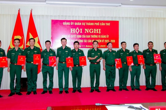 Đảng ủy Quân sự TP. Cần Thơ công bố các quyết định về công tác cán bộ