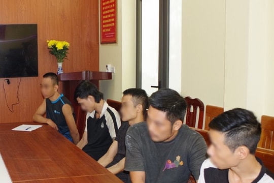 Bắt 5 đối tượng mua bán, tổ chức sử dụng ma túy