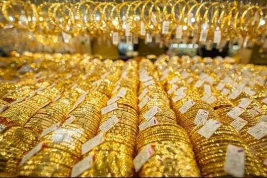 Giá vàng hôm nay 13/8: Chờ tín hiệu bứt phá