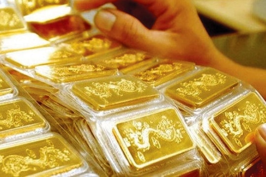 Giá vàng hôm nay 12/8: Đi ngang