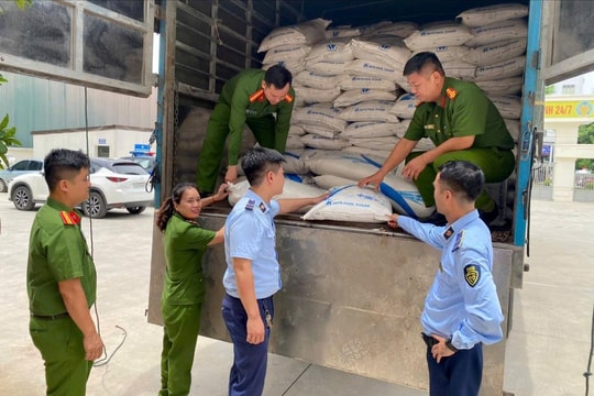 Nghệ An: Phát hiện, tạm giữ hơn 3 tấn đường cát nhập lậu