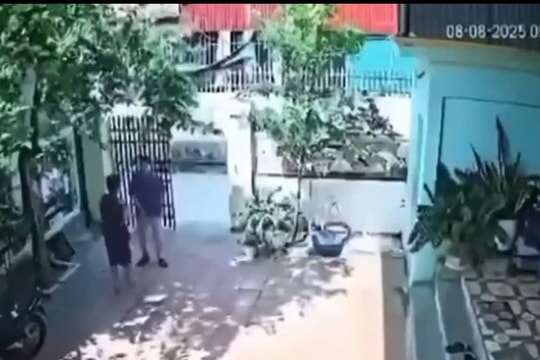 Công an vào cuộc vụ thầy giáo tát học sinh ngay tại nhà