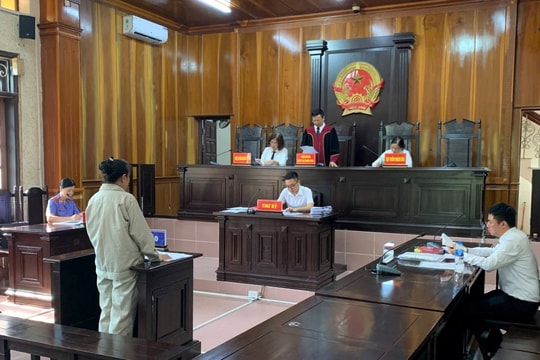 Trốn truy nã 35 năm không thoát án 12 năm tù mua bán người