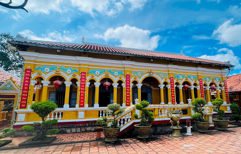 Ngôi chùa linh thiêng bên dòng sông Bình Thủy