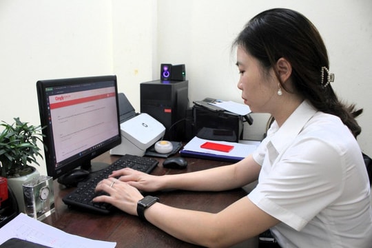 Cán bộ TAND tỉnh Ninh Bình hăng hái tham gia cuộc thi “Tìm hiểu lịch sử 80 năm Tòa án nhân dân”