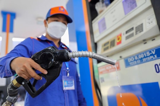 Giá xăng dầu đồng loạt giảm