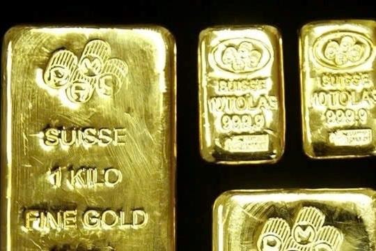 Giá vàng hôm nay 16/8: Liệu có tiếp tục "đổ đèo"?