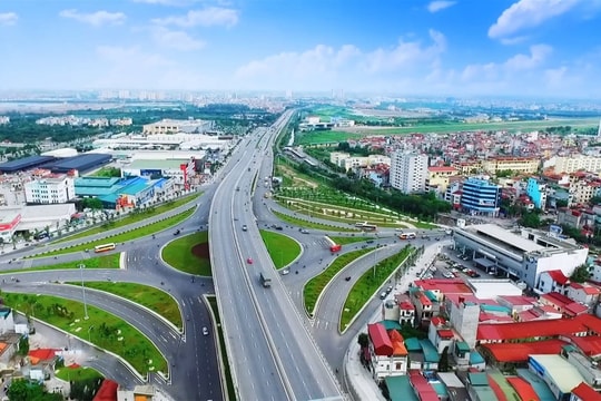 Thủ tướng: Lan tỏa sâu rộng trong toàn xã hội về đột phá xây dựng hạ tầng chiến lược