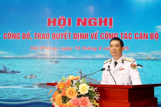 Quân chủng Hải quân trao các quyết định về công tác cán bộ