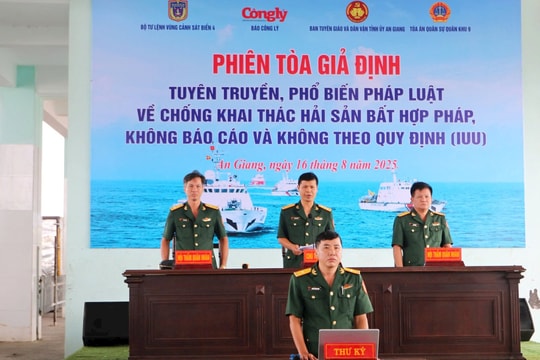 Nâng cao kiến thức pháp luật cho ngư dân thông qua phiên tòa giả định