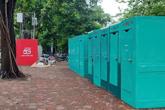 Hà Nội lắp đặt nhà vệ sinh miễn phí phục vụ người dân và du khách