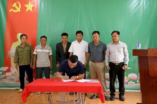 Ký kết xóa bỏ hủ tục trong lễ tang ở vùng đồng bào dân tộc thiếu số