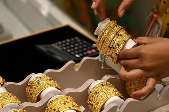 Giá vàng hôm nay 18/8: Khoảng lặng trước khi bùng nổ?