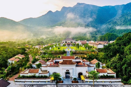 Lễ hội mùa thu Yên Tử 2025: Sắc thu Thiền định giữa Di sản thế giới