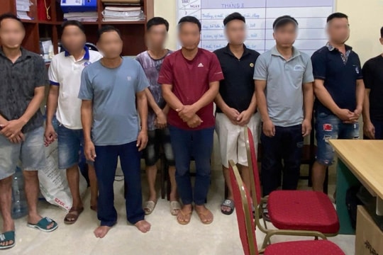 Bắt 9 đối tượng "sát phạt” trên chiếu bạc