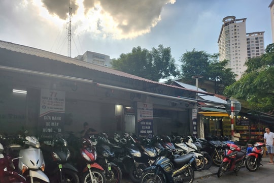 Hà Nội: Chợ xe máy cũ ở phố Chùa Hà rơi vào cảnh ảm đạm vắng khách mua