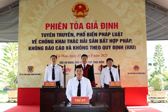 Phiên tòa giả định tuyên truyền pháp luật chống khai thác IUU cho ngư dân Gành Hào