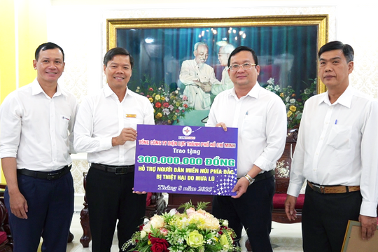 TP.HCM tiếp nhận hơn 2 tỷ đồng ủng hộ đồng bào bị ảnh hưởng thiên tai