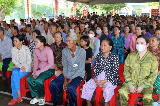 Phiên tòa giả định tuyên truyền pháp luật chống khai thác IUU cho ngư dân Gành Hào