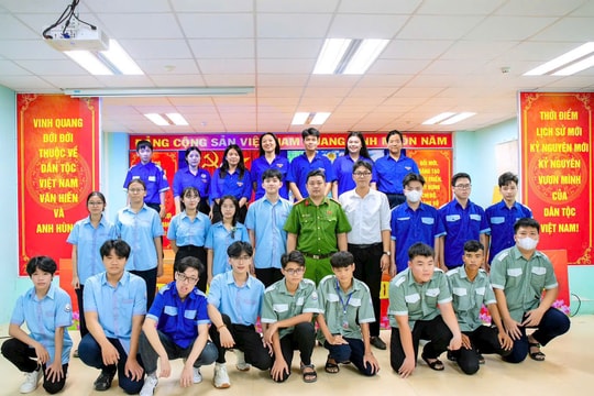 Khánh Hòa: Trang bị kiến thức pháp luật cho học sinh trước thềm năm học