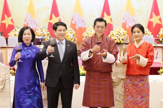 Chủ tịch nước Lương Cường chủ trì chiêu đãi cấp nhà nước Quốc vương Bhutan