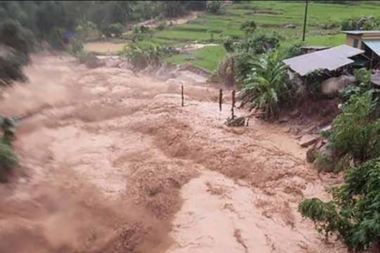 Cảnh báo lũ quét tại Lai Châu, Thái Nguyên và dông lốc nguy hiểm trên vịnh Bắc Bộ