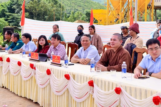 Quảng Ngãi: Lần đầu tổ chức “Phiên chợ 0 đồng và có đồng" tại xã Tu Mơ Rông