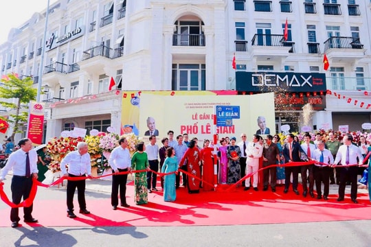 Hà Nội: Gắn biển tên phố Lê Giản và phố Bạch Thành Phong