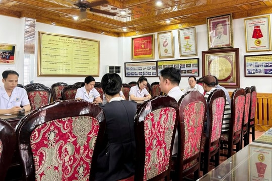 Nữ điều dưỡng bị hành hung khi đang đón tiếp người bệnh