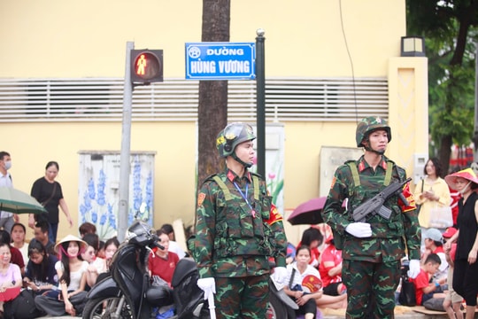 Hà Nội bắt đầu cấm triệt nhiều tuyến đường phục vụ tổng hợp luyện diễu binh, diễu hành